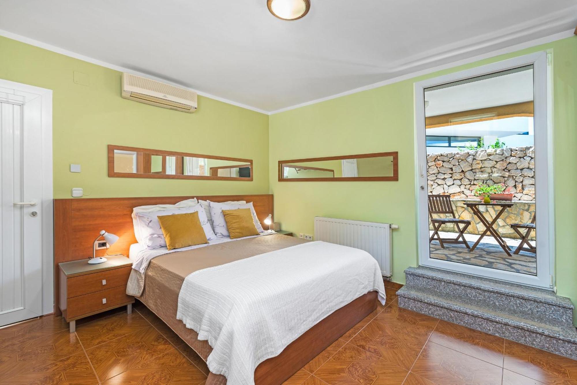 Beach Apartments Villa Kaya Sukosan Bilik gambar