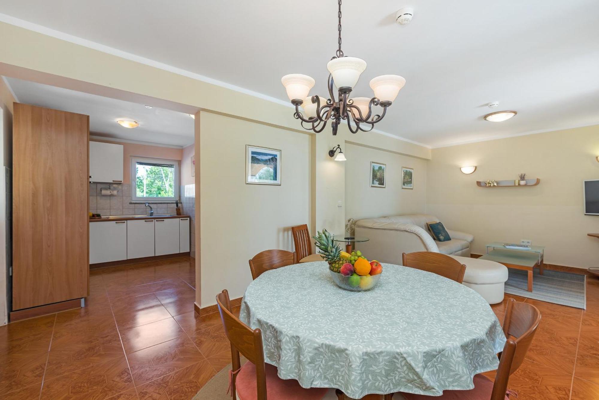 Beach Apartments Villa Kaya Sukosan Bilik gambar